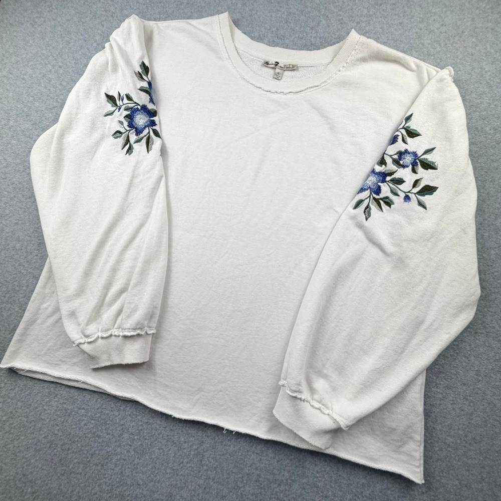 Seven7 Women XL Cream Floral Embroidered Sweatshirt Blue Flower Cottagecore Top